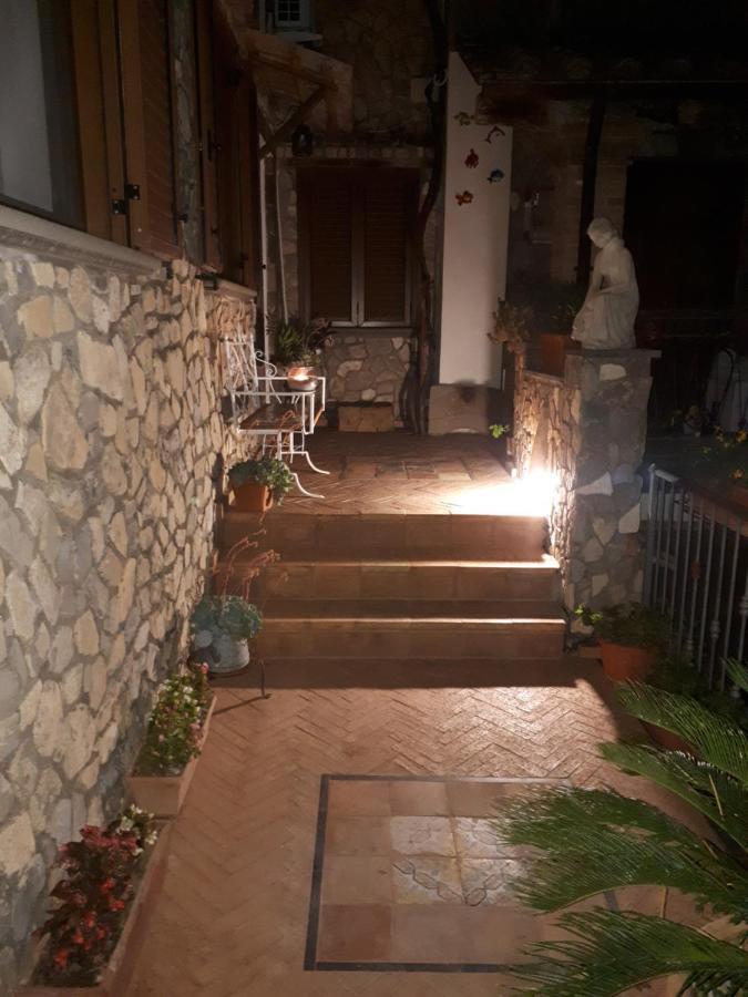 ויקו אקוונסה Hill Valley View מראה חיצוני תמונה